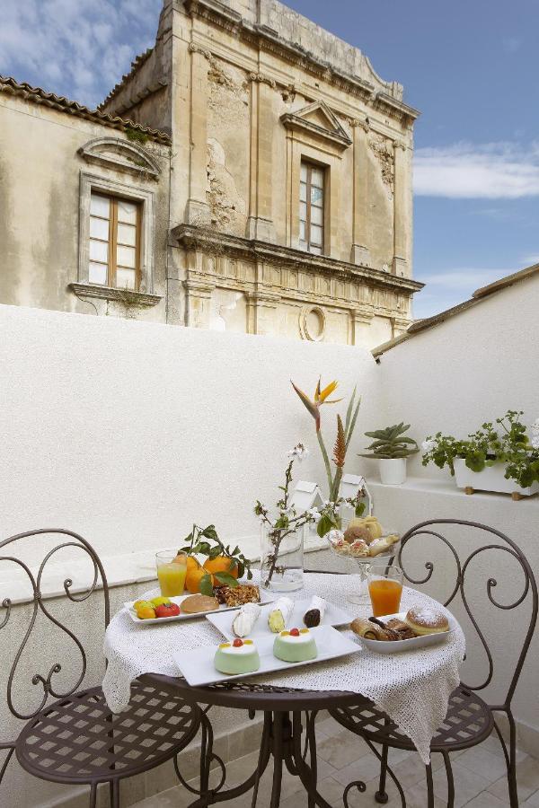 Nicotera Apartment Noto Exterior photo